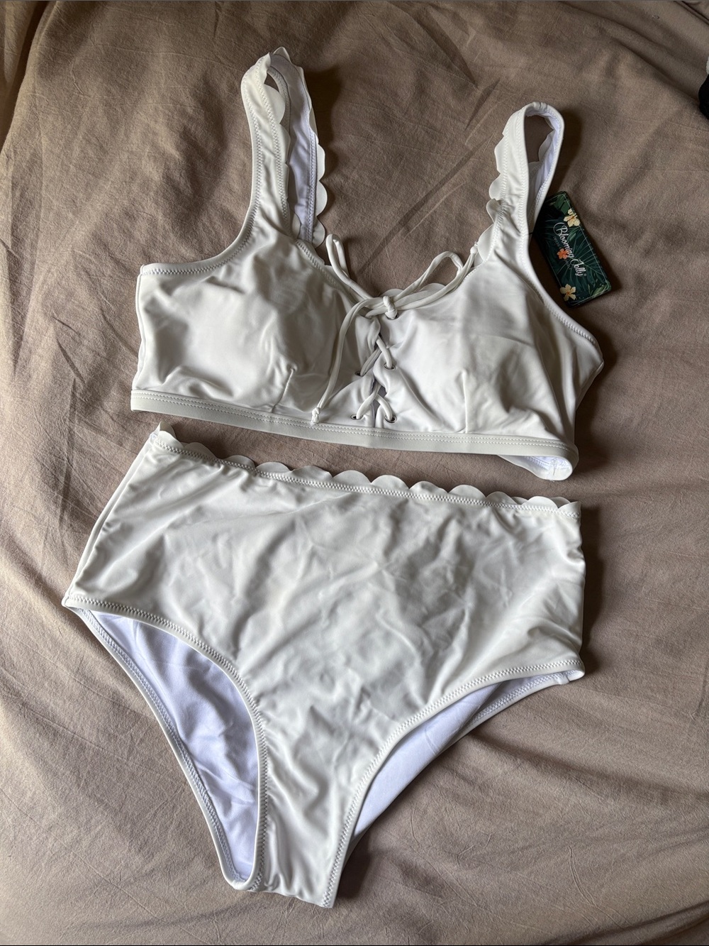 White scallop trimmed High-Waist Bikini Set